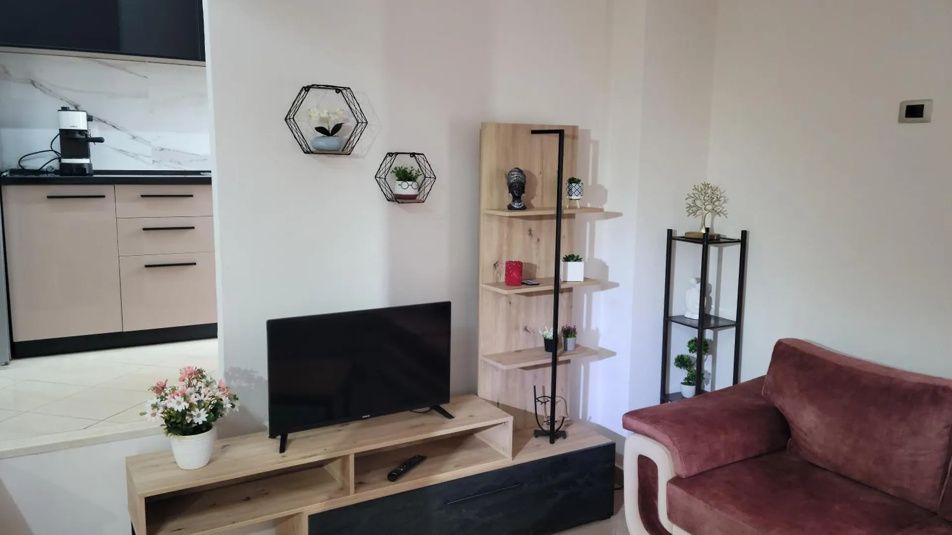 Gledis Appartment Tirana Appartamento